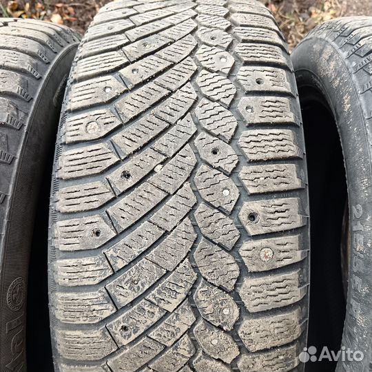 Continental ContiIceContact 215/55 R17