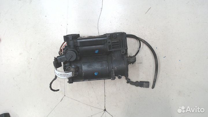 Компрессор воздушный Audi A8 (D3)