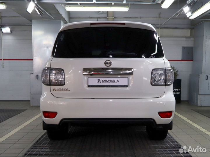 Nissan Patrol 5.6 AT, 2011, 249 500 км