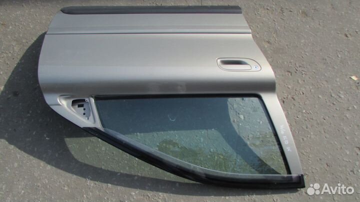 Дверь Volvo XC70 1-поколение в сборе