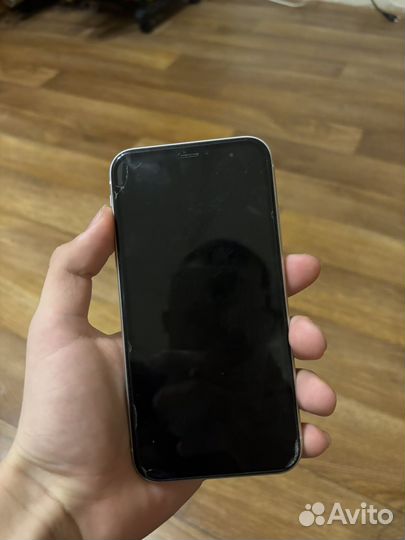 iPhone Xr, 64 ГБ