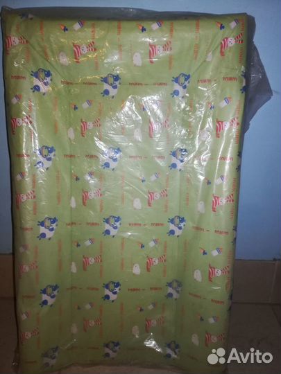 Пеленальная доска на кроватку