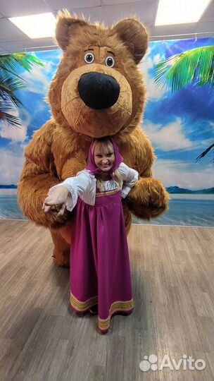 Танцующие Мишки, Чебурашка и Зайка