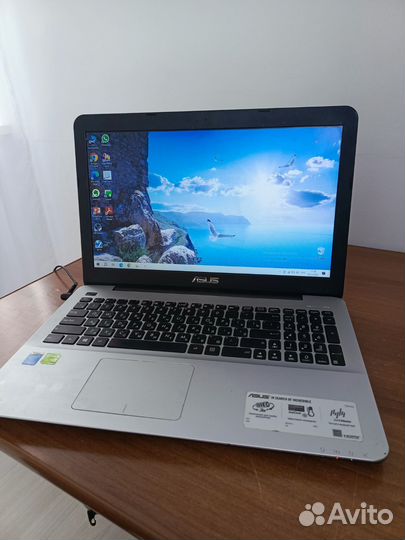 Ноутбук asus X555L