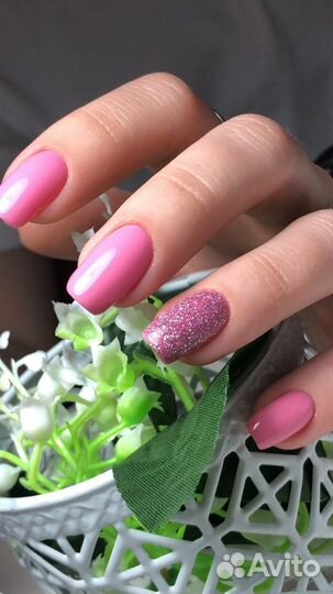 Маникюр и педикюр с покрытием