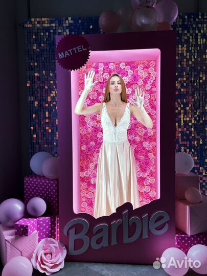 Коробка Барби фотозона