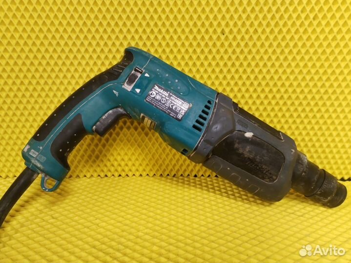 Перфоратор Makita HR2470