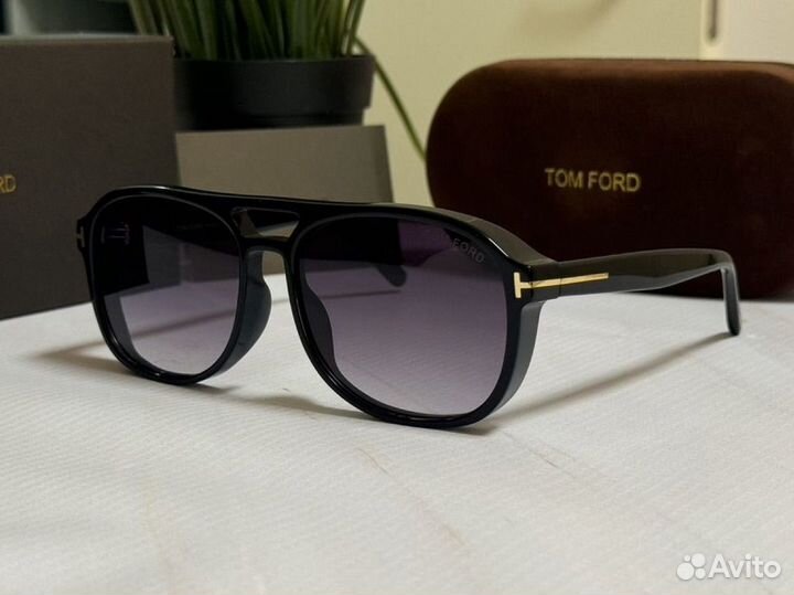 Очки Tom Ford Rosco 1022 01C