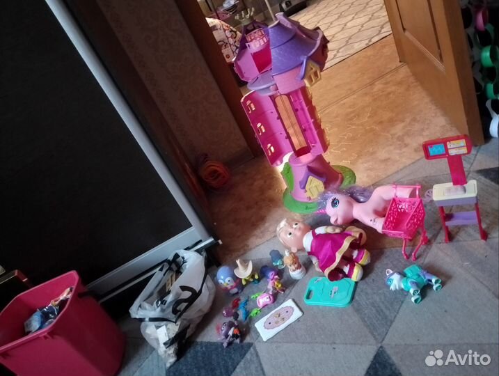 Огромный пакет игрушек для девочки