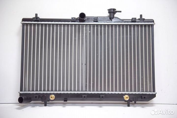 Радиатор охлаждения движка Accent 67023 nissens