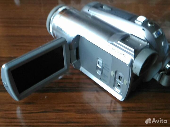 Видеокамера Panasonic NV-GS300