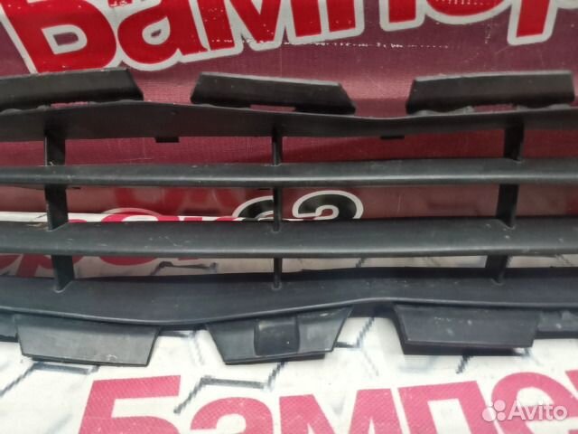 Решетка бампера передний Renault Megane