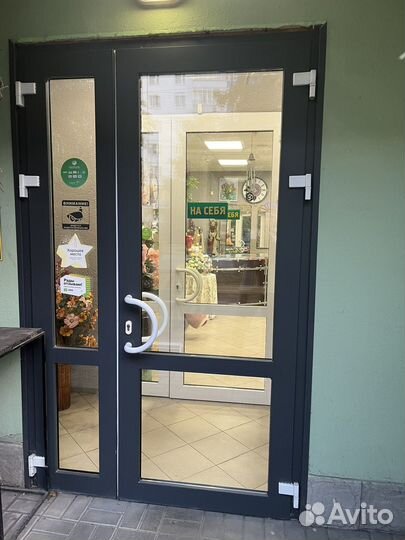 Дверь пластиковая входная