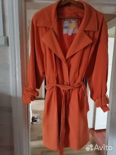 Плащ тренчкот