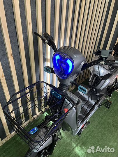 Электроскутер новый