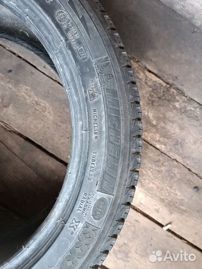 Michelin X-Ice XI3 225/50 R17 98H