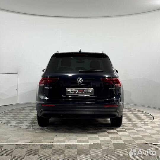 Volkswagen Tiguan 2.0 AMT, 2018, 150 000 км