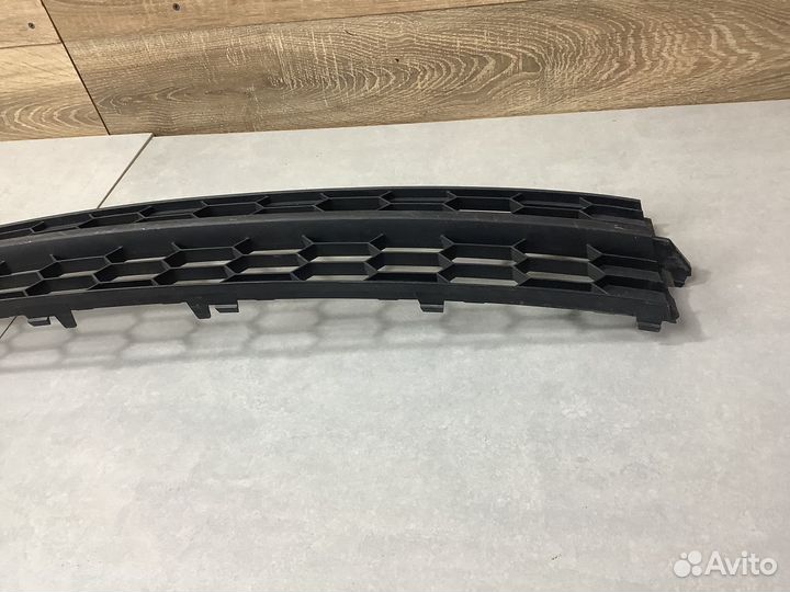 Решетка бампера Skoda Rapid 2020