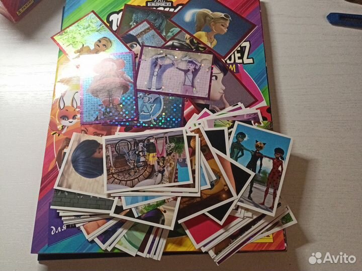 Наклейки леди баг Panini super heroez team 2020