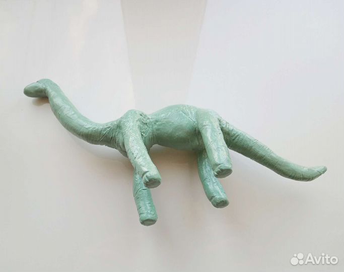 Динозавр фигурка