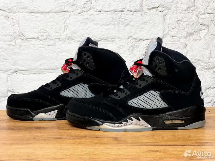 Nike Air Jordan 5 Retro Black Metallic