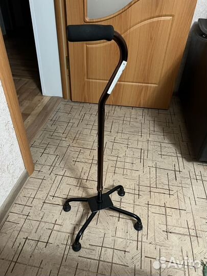 Трость четырехопорная