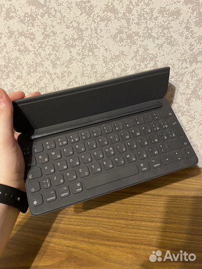 iPad SMART Keyboard Folio iPad