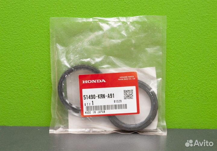 Сальник и пыльник вилки Honda 51490-KRN-A91