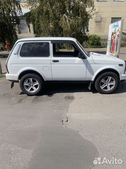 LADA 4x4 (Нива) 1.7 МТ, 2015, 150 000 км