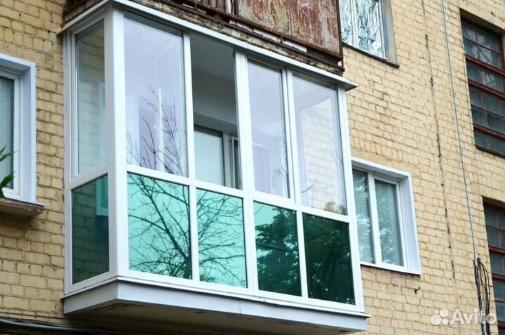 Остекление балконов и лоджий в рассрочку W5056