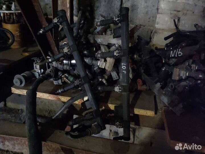 Топливная рампа с форсунками Рено Логан 1.4 и 1.6л