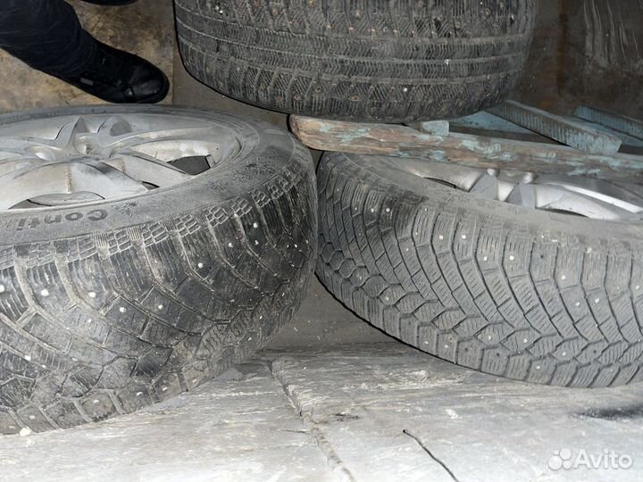 R17 Continental Conti4x4Contact 235/60, PCD 5x112 DIA 57