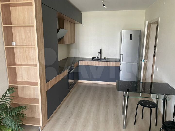 2-к. квартира, 52 м², 10/17 эт.