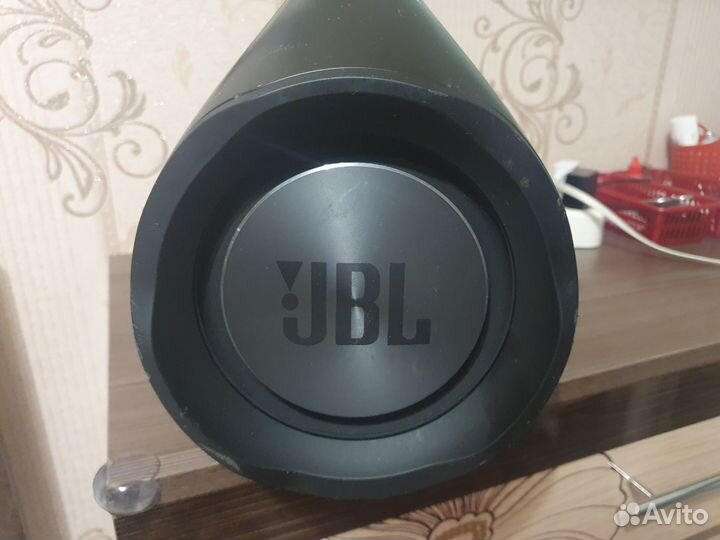 Колонка jbl boombox