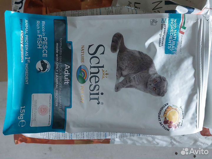 Сухой корм Schesir Adult для кошек с рыбой