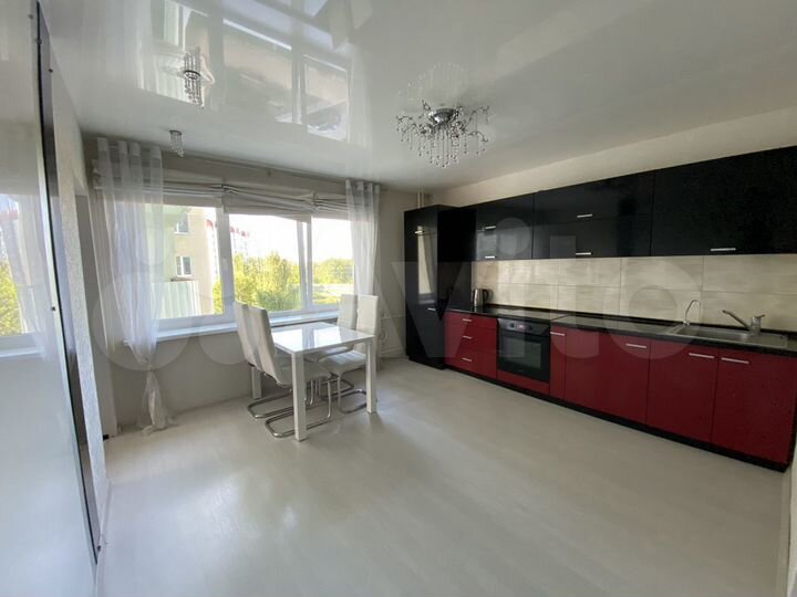 2-к. квартира, 54 м², 4/10 эт.