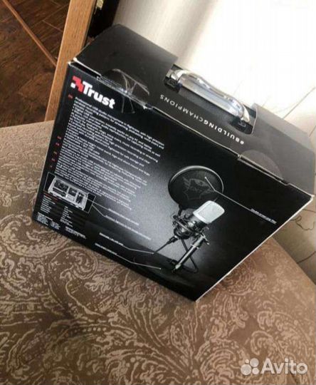 Микрофон для стрима Trust GXT 252 Emita