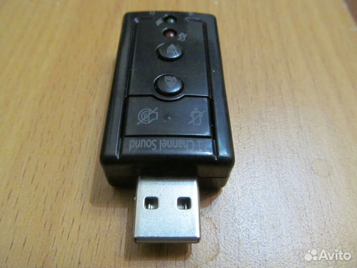 Внешний мини-адаптер USB для звуковой карты