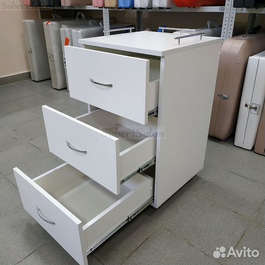 Этажерка тележка косметологическая