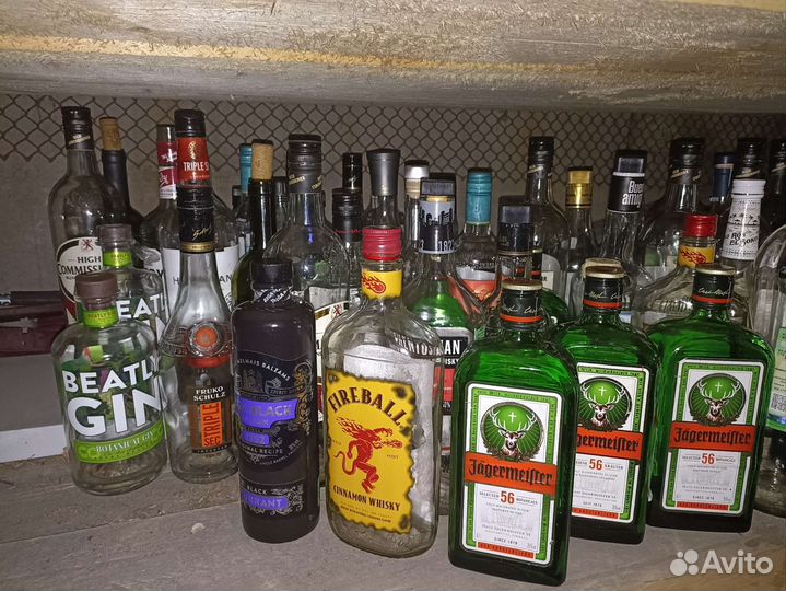 Бутылки пустые элитные под напитки с крышками