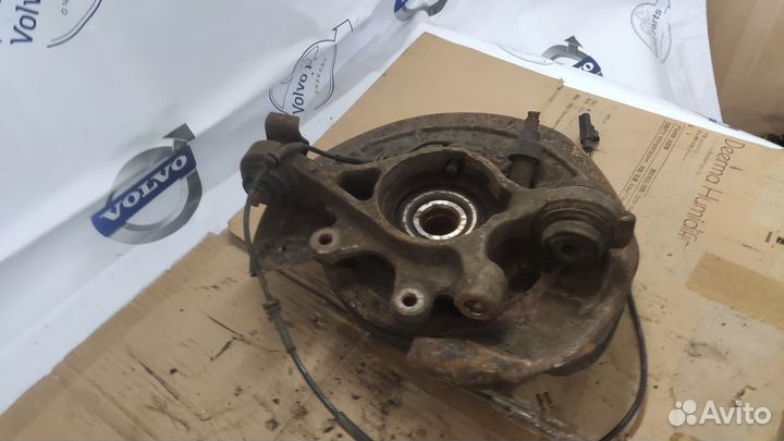 Кулак поворотный задний левый Land Rover Discovery