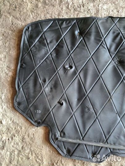 Шумка капота на Mercedes w220