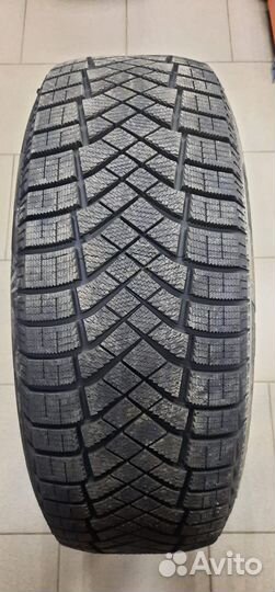 Pirelli Winter Ice Zero 255/45 R20 105H