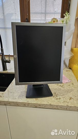 Монитор 19 дюймов HP E190i IPS Display