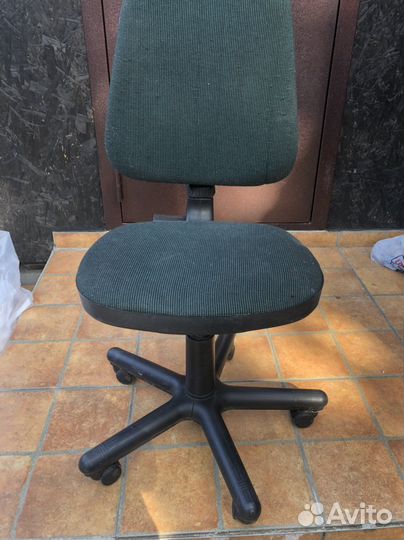 Компьютерное кресло