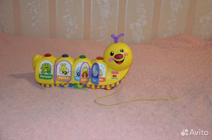 Каталка -гусеница музыкальная Fisher-Price