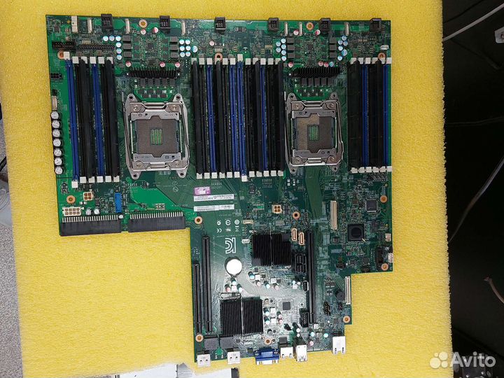 Материнская плата s2600wt