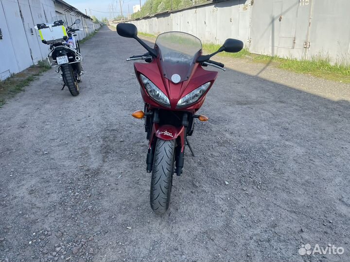 Yamaha fzs2