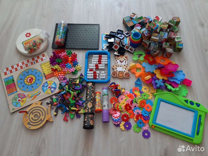 Развивающие игрушки