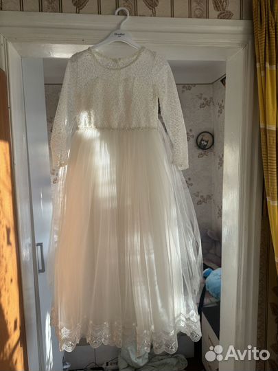 Платье шикарное